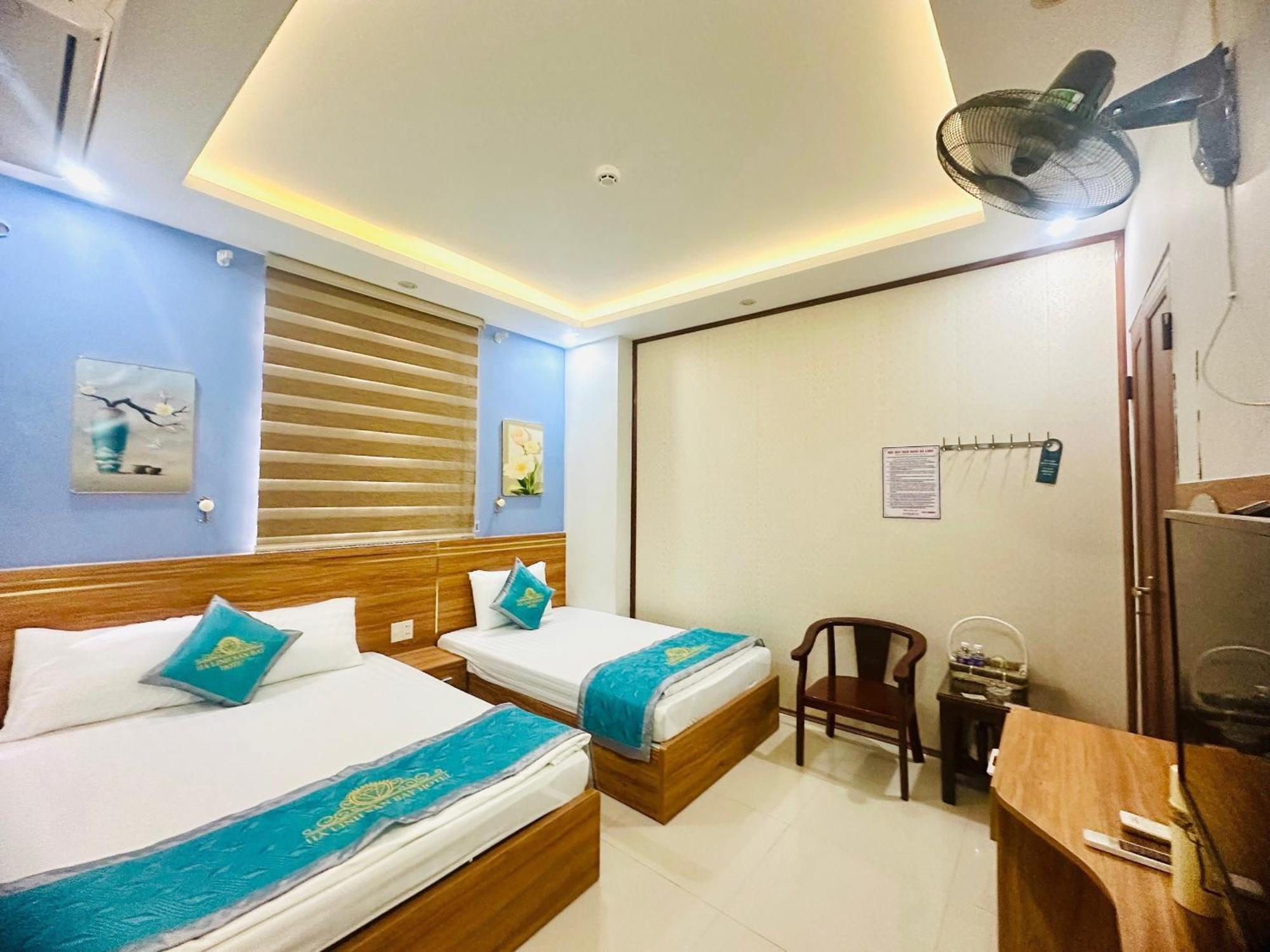 Ha Linh Hotel Db - By Bay Luxury Diện Biên Phủ Buitenkant foto
