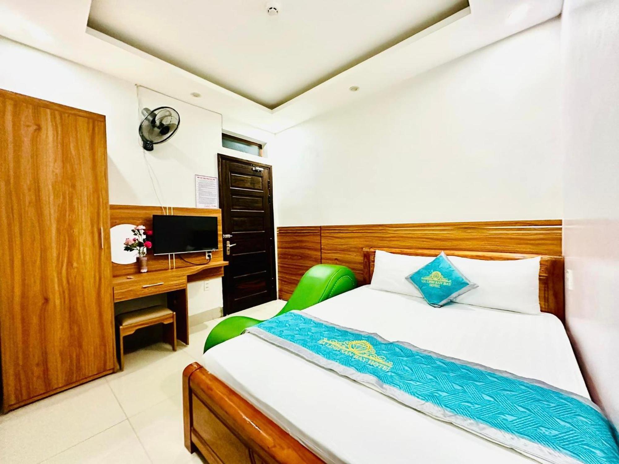 Ha Linh Hotel Db - By Bay Luxury Diện Biên Phủ Buitenkant foto